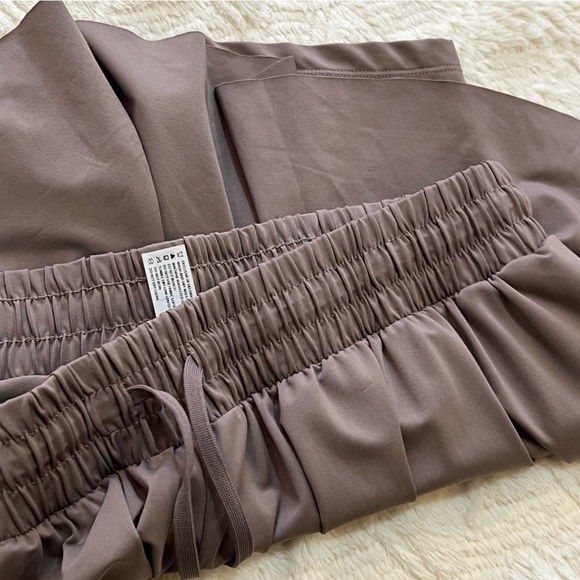 VELOCITY shorts workout gym dance size large mauve color elastic waist. - Picture 7 of 7